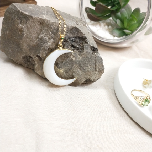 Large Abalone Crescent Moon Pendant Necklace - Picture 3 of 6